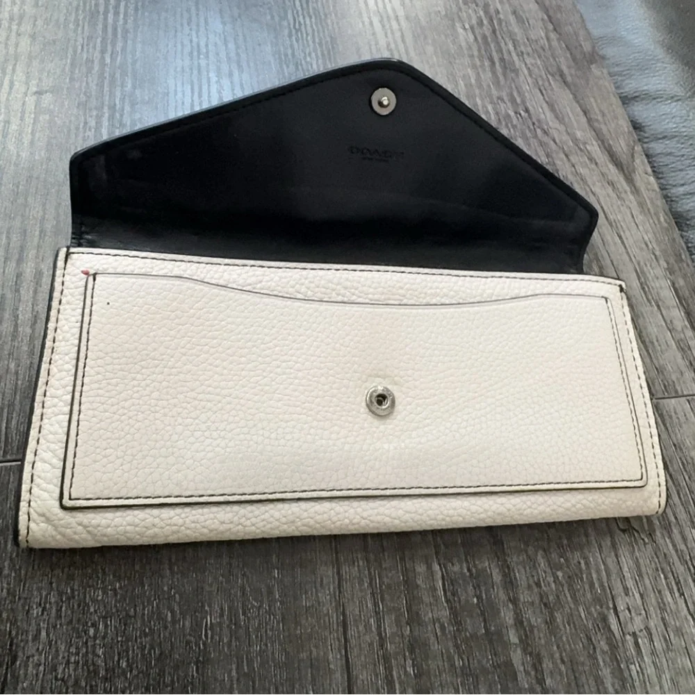 COACH STAR RIVETS CROSSGRAIN LEATHER ENVELOPE WALLET 59511 AUTHENTIC